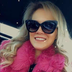 Meet your Posher, Jena